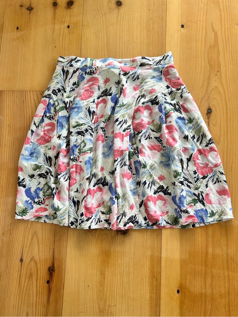 Floral Pleated A-Line Skirt in Pink and Blue Vintage Size 12 Women’s